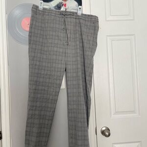 H&M Men's Elegant Gray Checkered Pants
